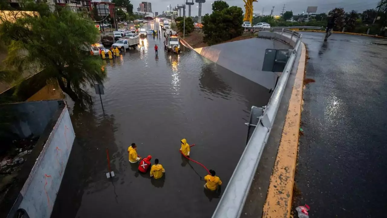 Tormenta Alberto deja lluvias «torrenciales» en su avance sobre el noreste de México