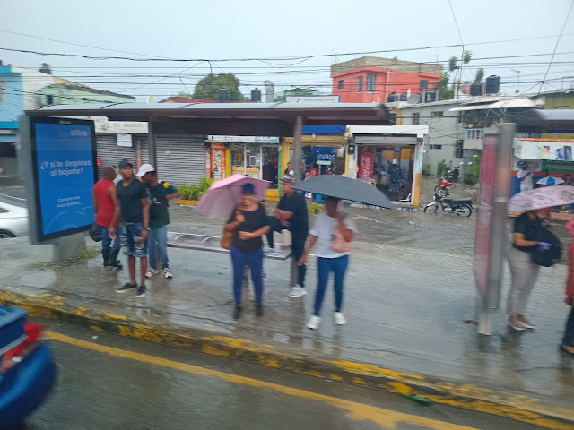 Onda tropical traerá fuertes lluvias para este martes