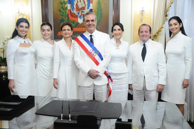 Toma posesión será Teatro Nacional; vendrían 15 presidentes