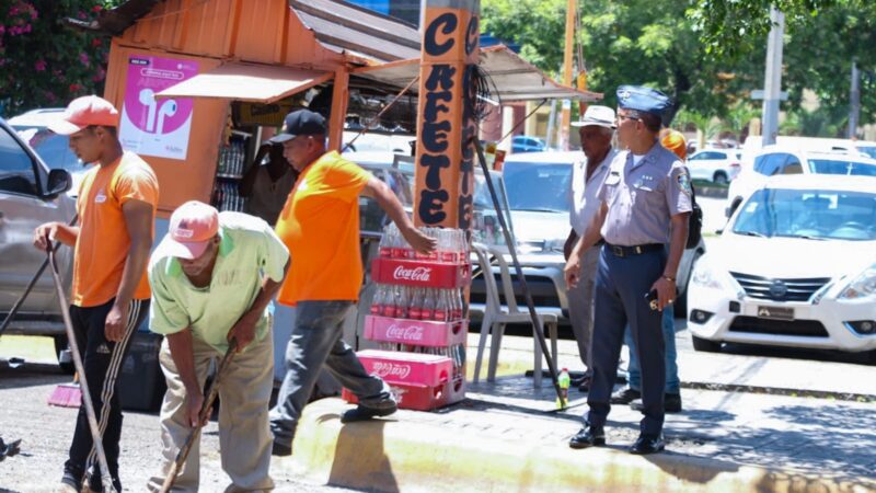 Dirección de Policía Comunitaria realiza operativo de levantamiento en Villa Consuelo, Distrito Nacional