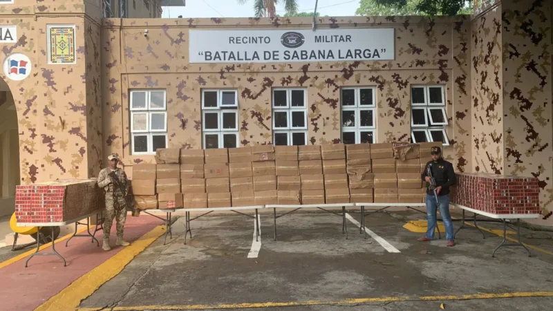 CESFronT y Armada incautan 810,000 cigarrillos en la costa de Monte Cristi